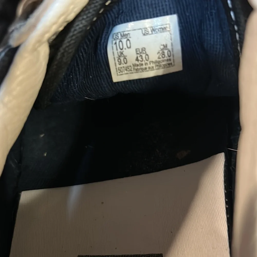 Vans - Picture 5 of 6